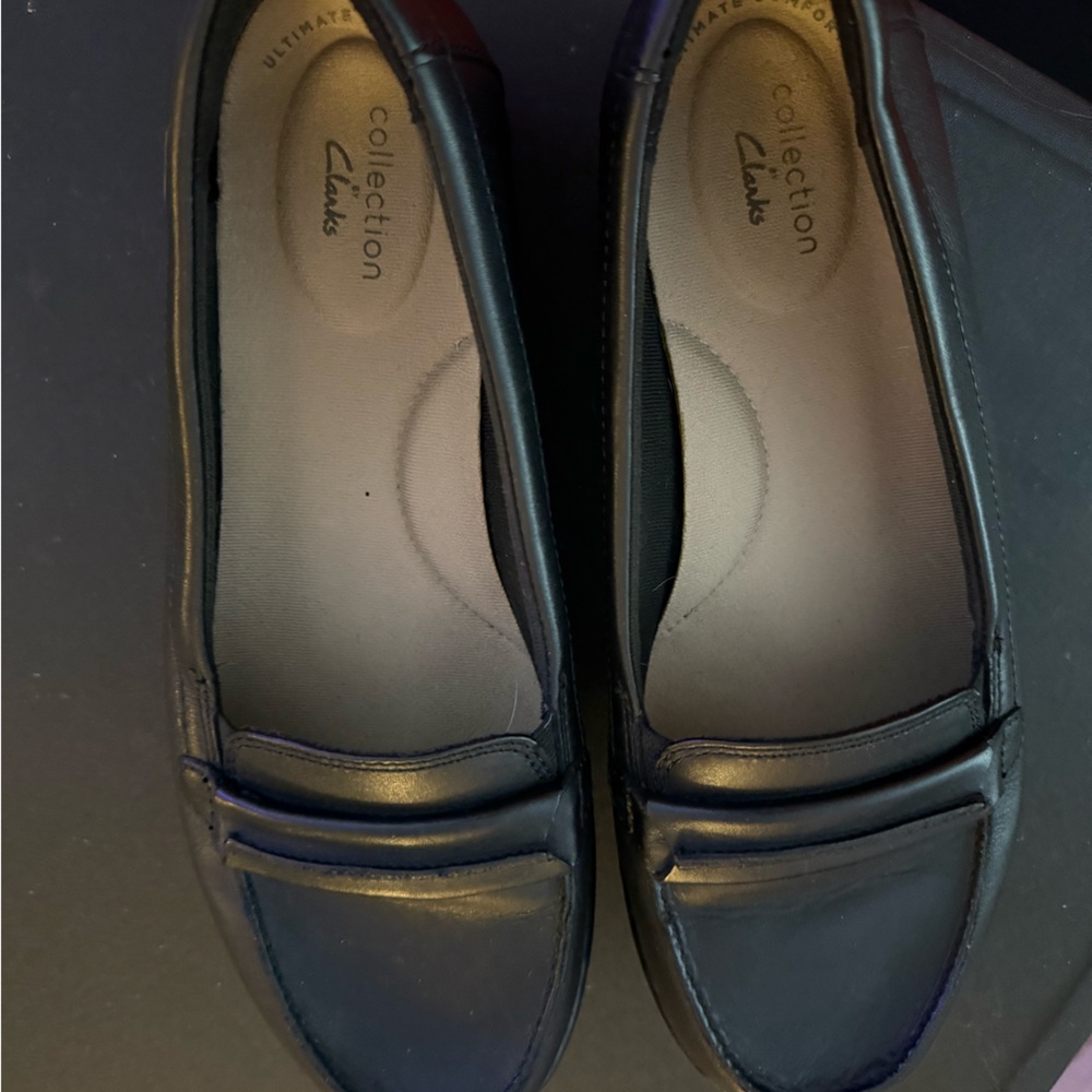 Clarks Women's Black Loafers